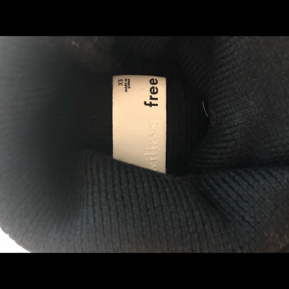 Wilfred free black cropped turtle neck sweater - Picture 2 of 2